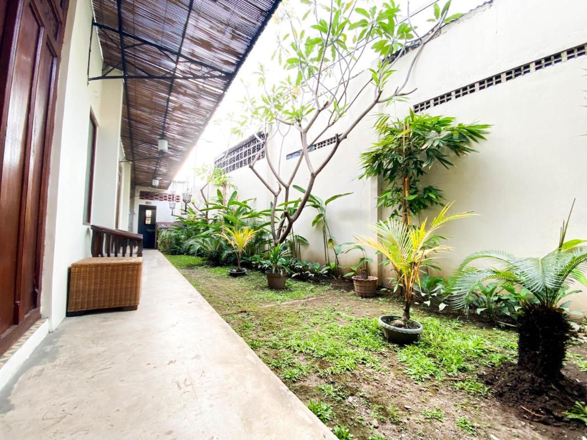 Hinggil Homestay Syariah Malioboro Yogya Mitra Reddoorz Jogjacarta Exterior foto